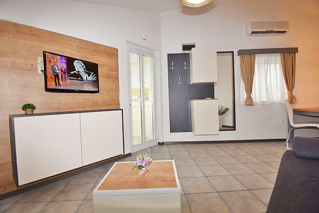 Mare Apartment